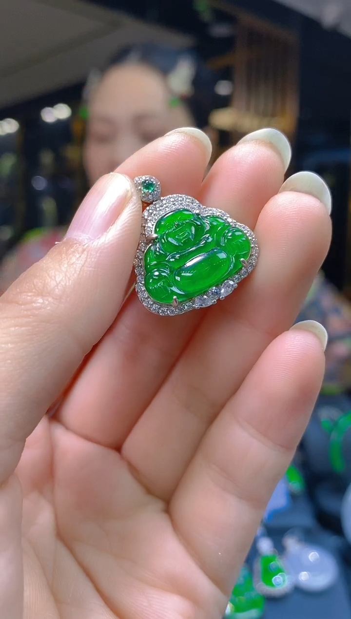 吊坠(赠链)银S925镶嵌翡翠013(多样性发货发其一)