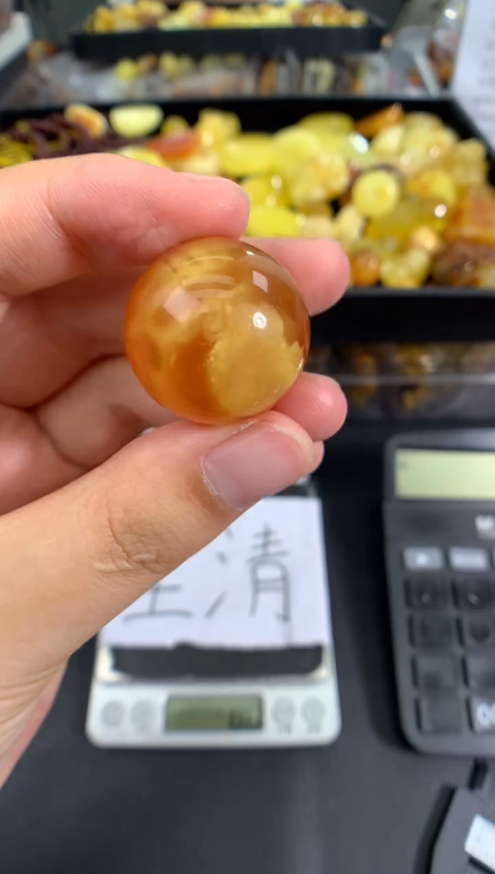 蜜蜡未镶嵌珠宝奇石1