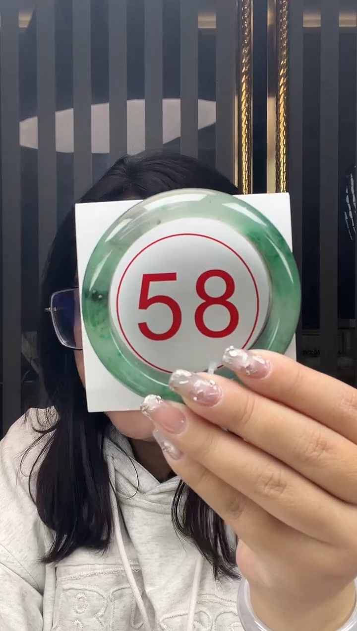 未镶嵌手镯石英质玉5