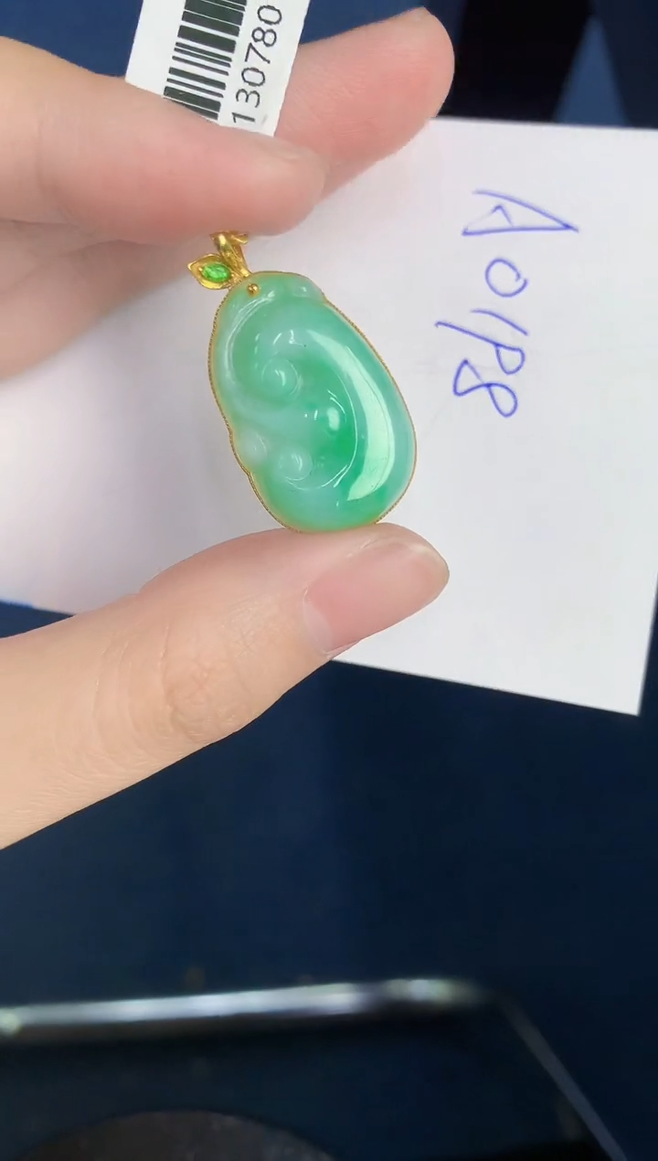 【闪购商品】翡翠颈饰18K金镶嵌000000000