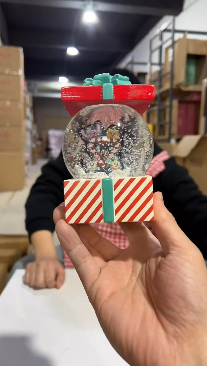 【闪购商品】杯礼物盖子水晶球 摆件