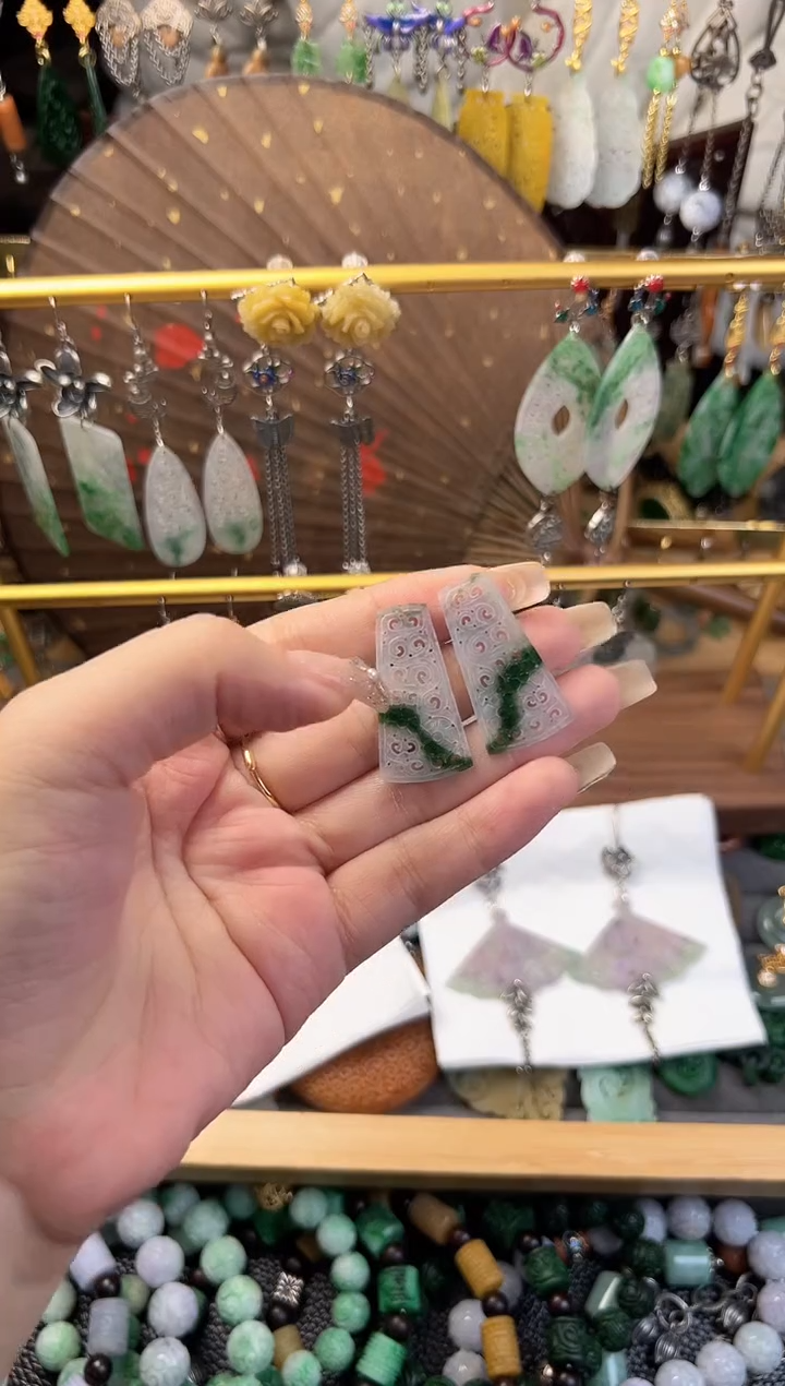 未镶嵌定制翡翠翡翠