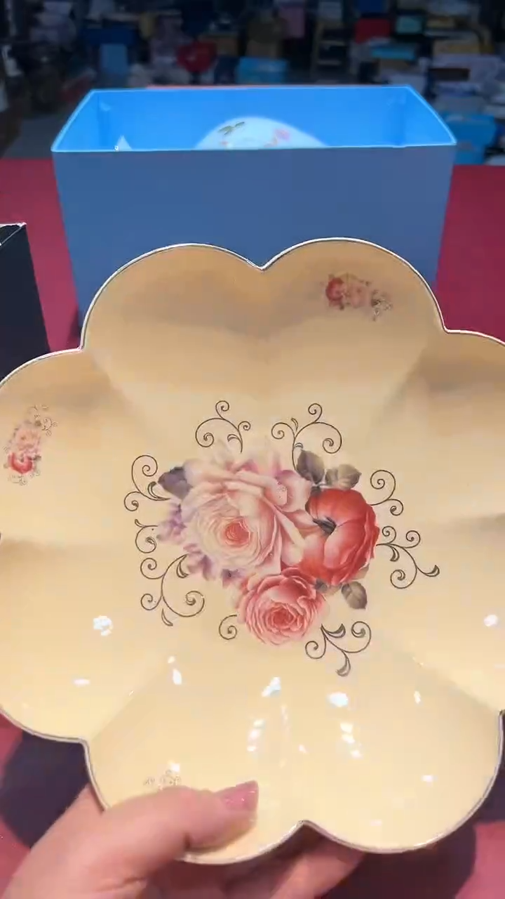 【闪购商品】瓷片锅碗瓢盆一件不剩