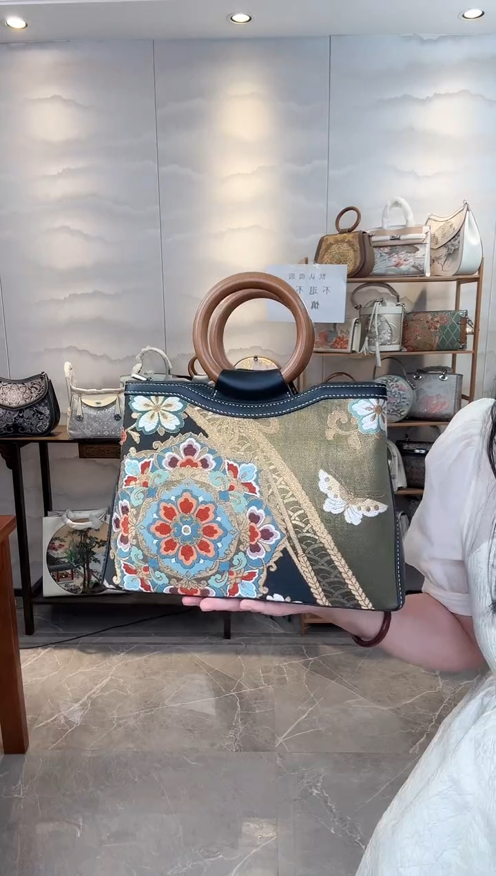 织物【5号清仓福利】头层牛皮 楠木小胖包