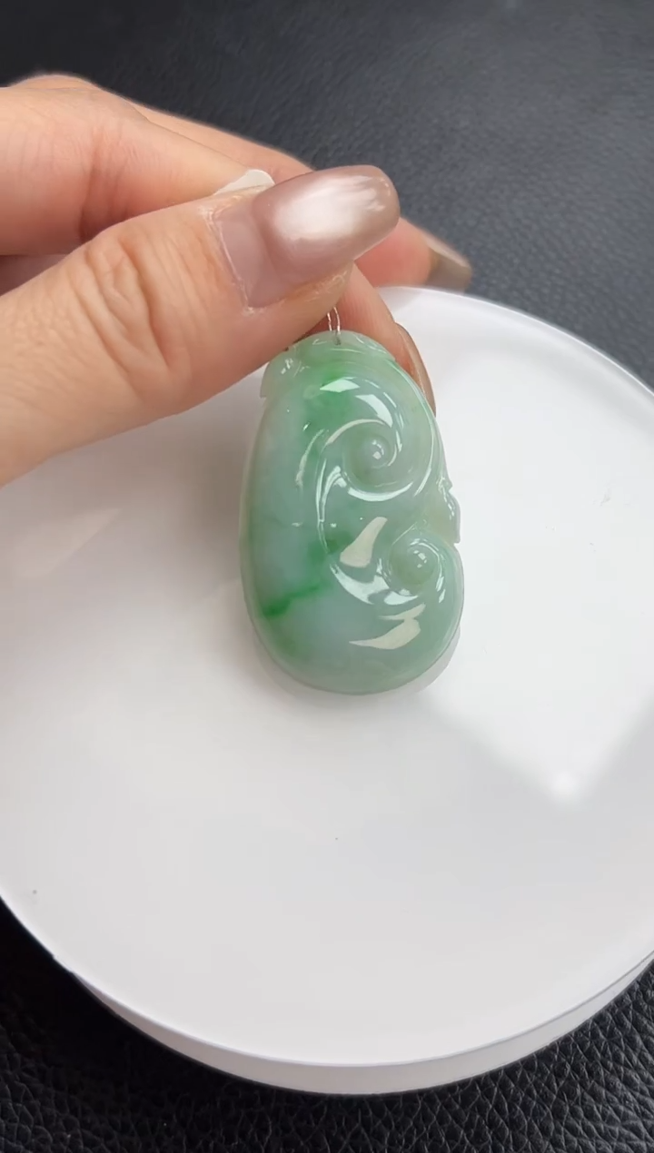 【闪购商品】翡翠颈饰未镶嵌如意