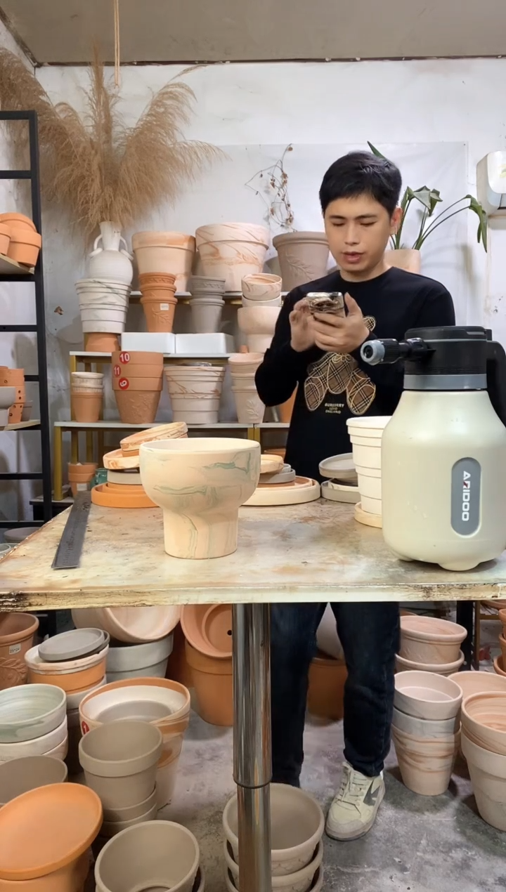 14*13绿白陶火锅 1盆无托