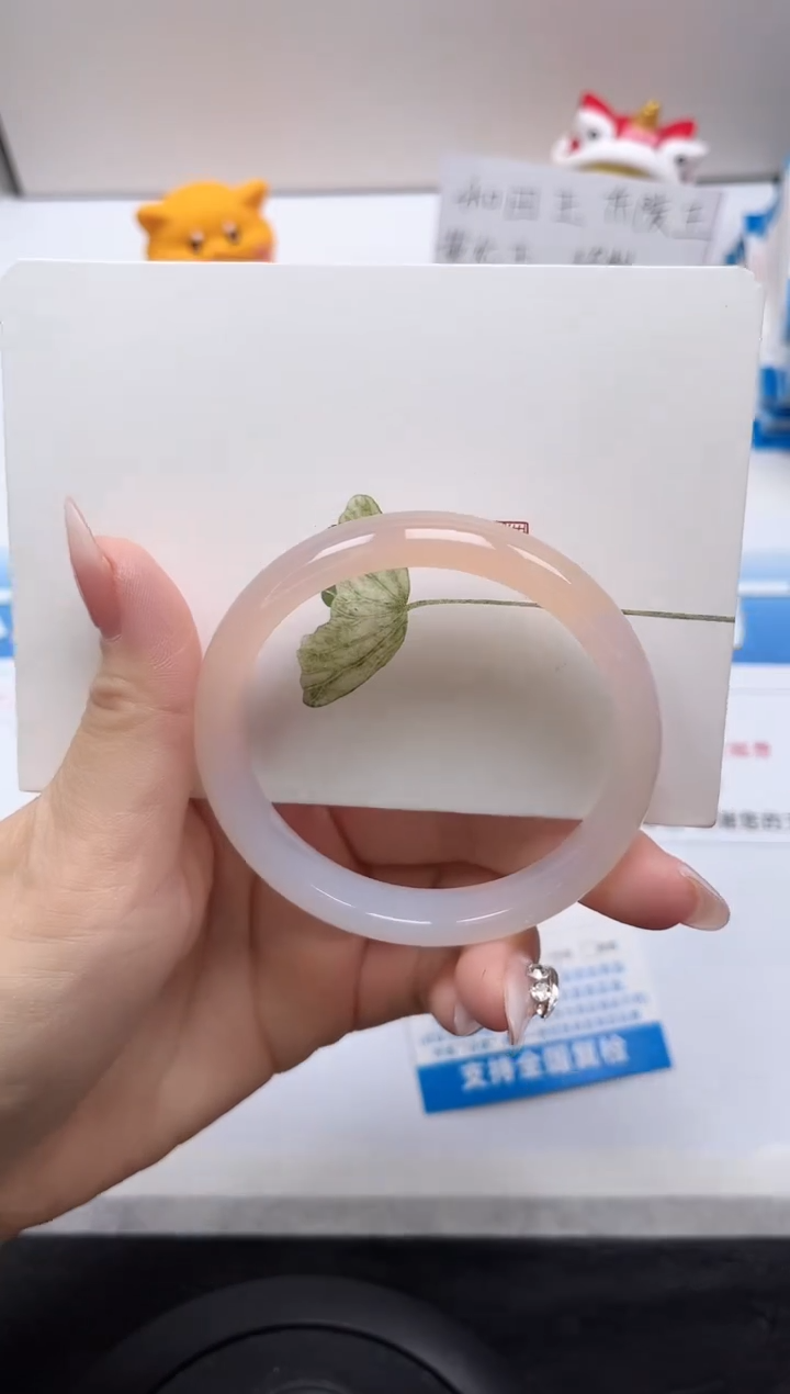 【闪购商品】石英质玉手镯未镶嵌123-57.6