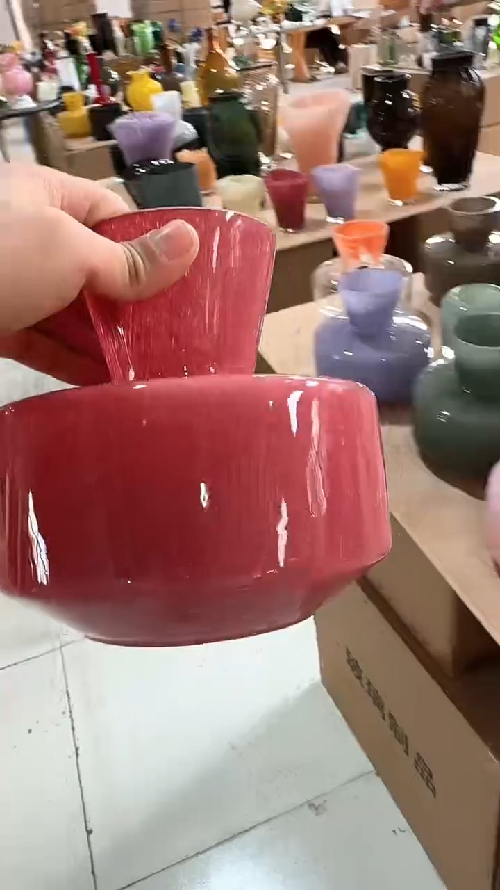 【闪购商品】玻璃西瓜红扁瓶