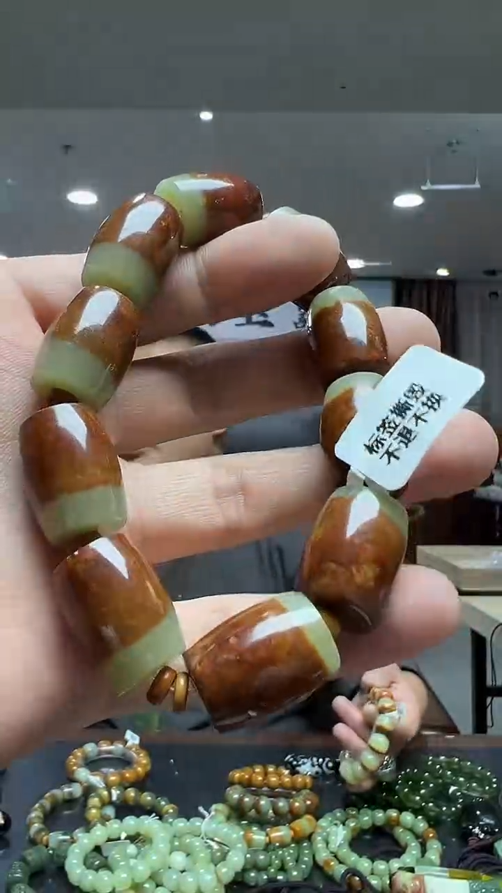 未镶嵌手链透闪石质玉精品桶珠手串