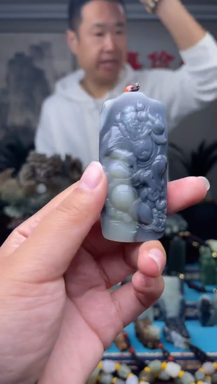 未镶嵌和田玉挂件1