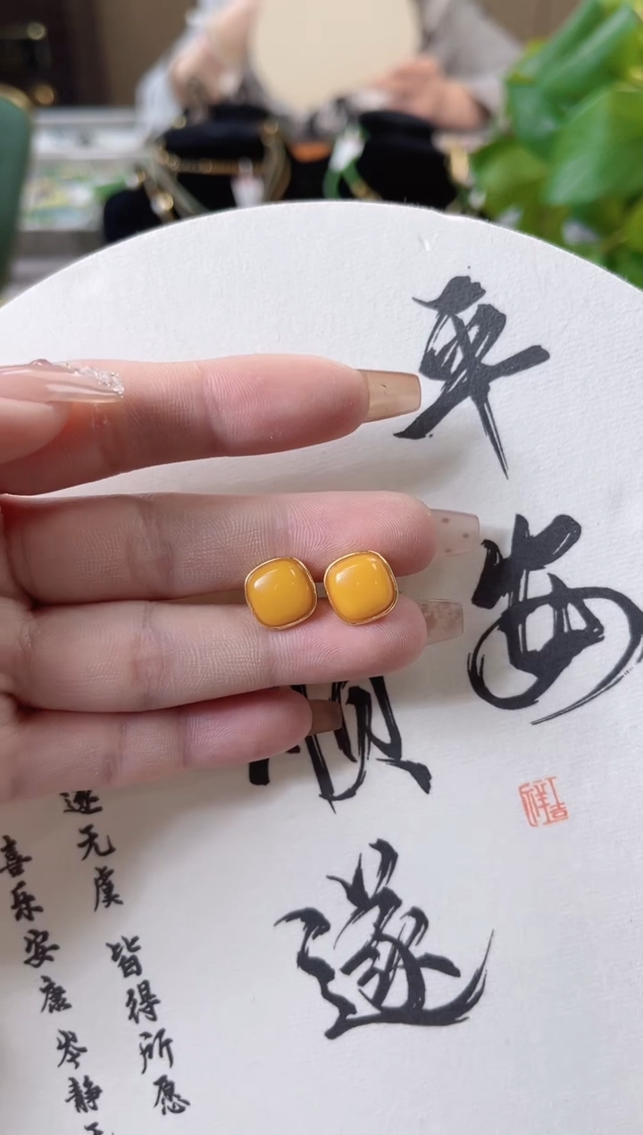 【闪购商品】蜜蜡耳饰银S925镶嵌蜜蜡耳饰cs