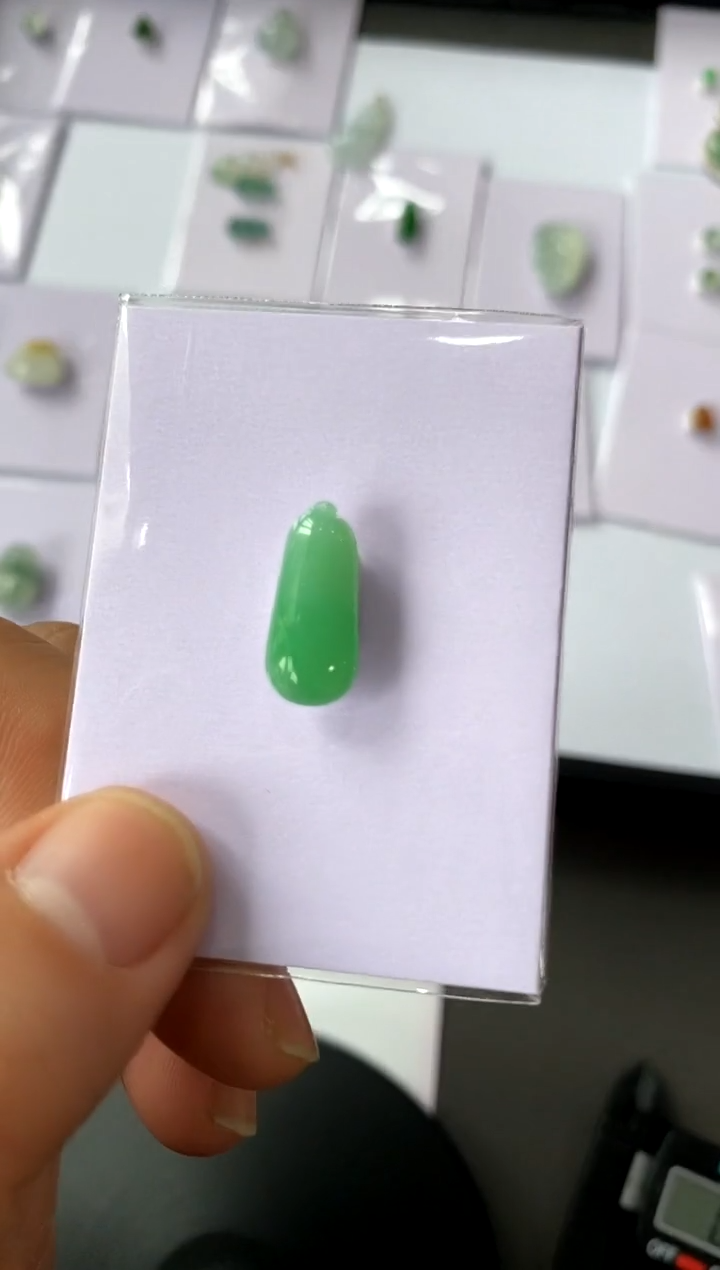 【闪购商品】定制翡翠未镶嵌瓜