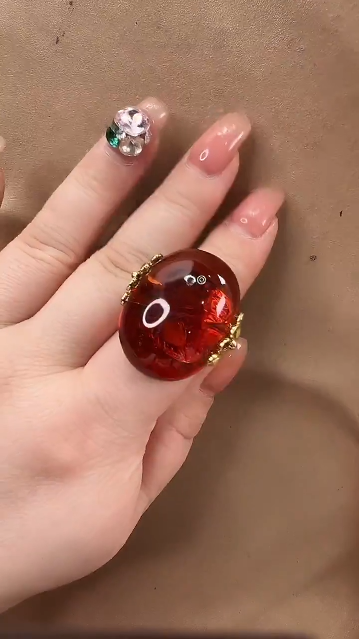 琥珀颈饰未镶嵌戒指