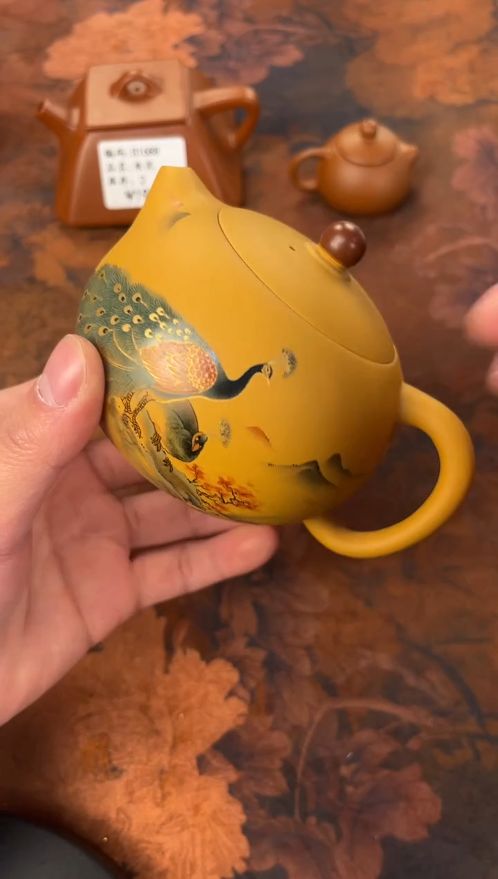 茶杯紫砂-孔雀黄段西施