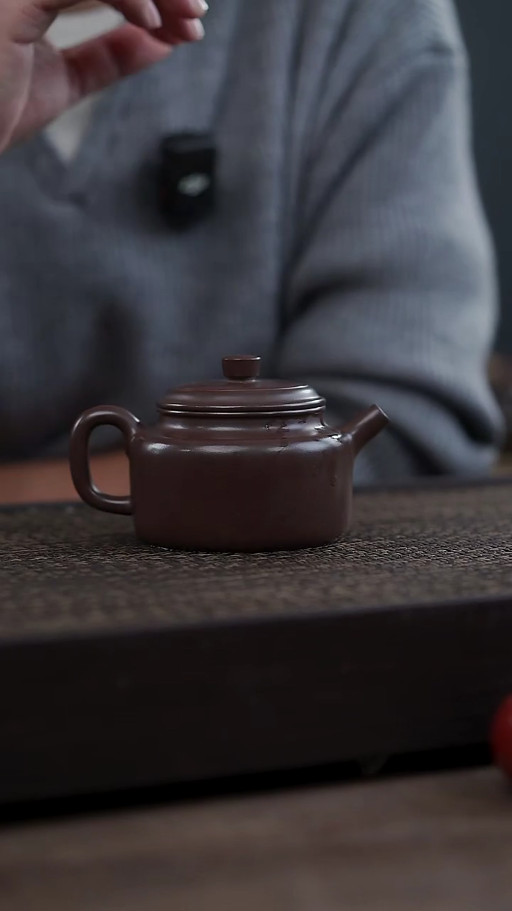 茶壶紫砂紫泥德中【微瑕】