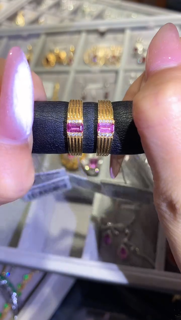 【闪购商品】蓝宝石戒指18K金镶嵌戒指多样性发一