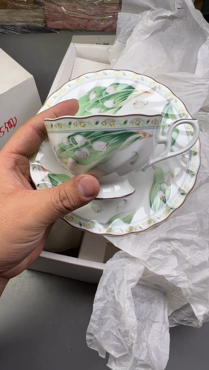 瓷片跷****子393号满30米包邮，碰瓷社感谢您的支持~