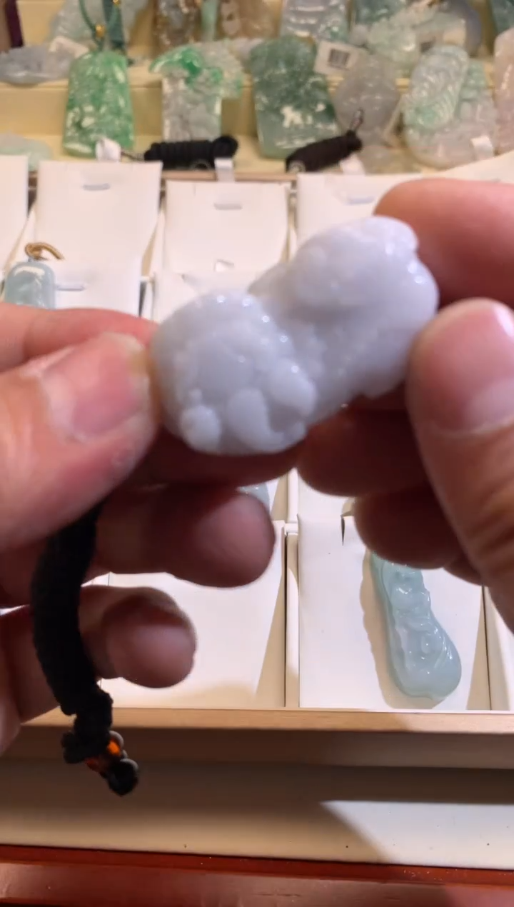 【闪购商品】翡翠颈饰未镶嵌02/18/152