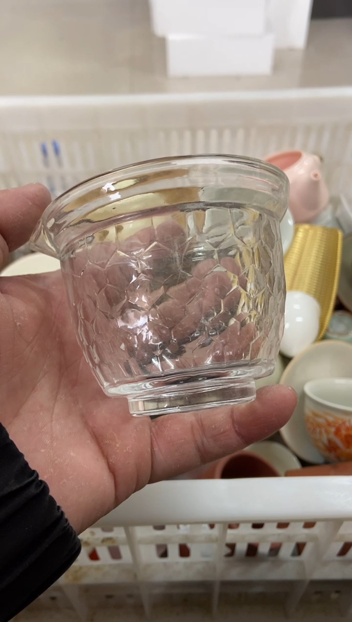 杯子瓷无运费险有瑕疵的摄影的产品有使用过的痕迹有点脏介意勿拍