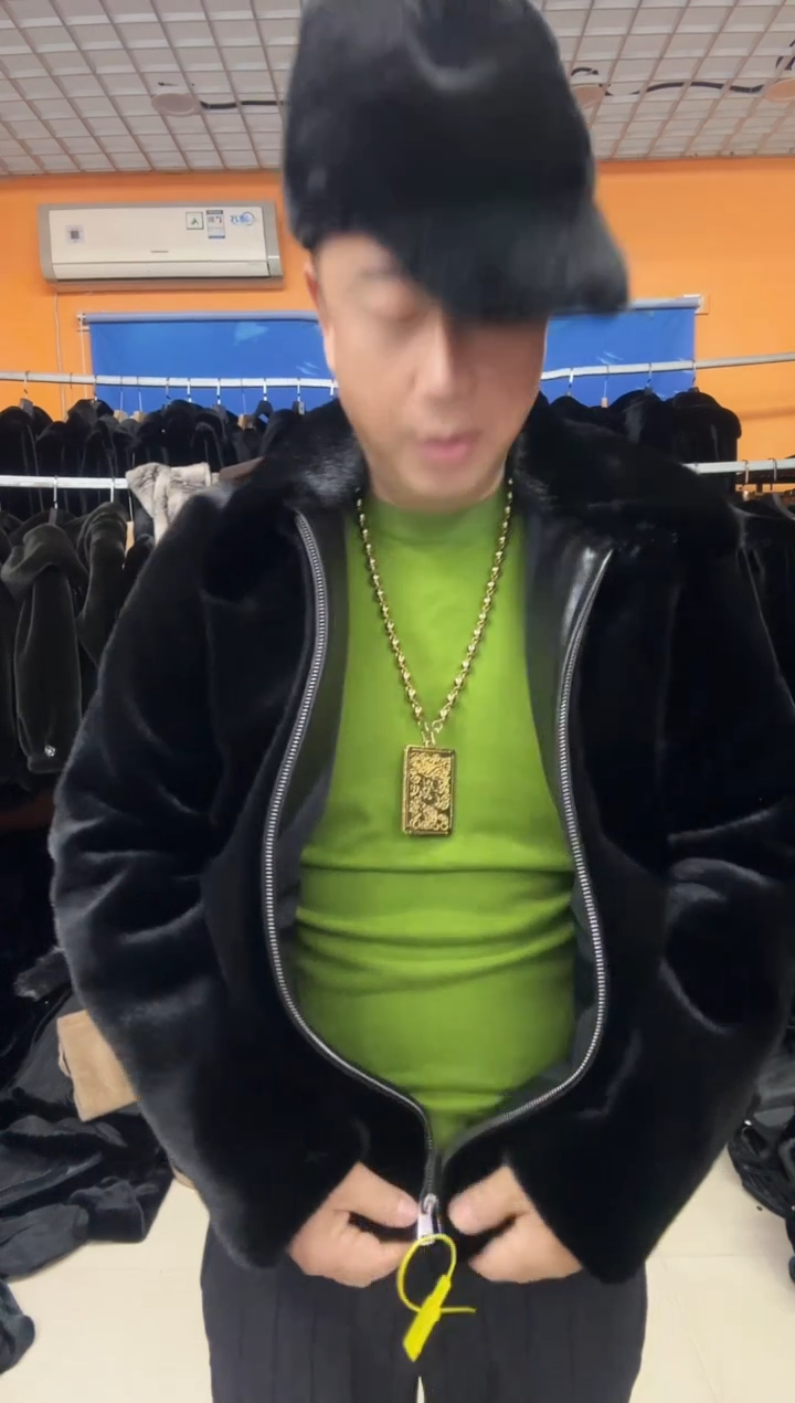 翻领2XL男款  穿