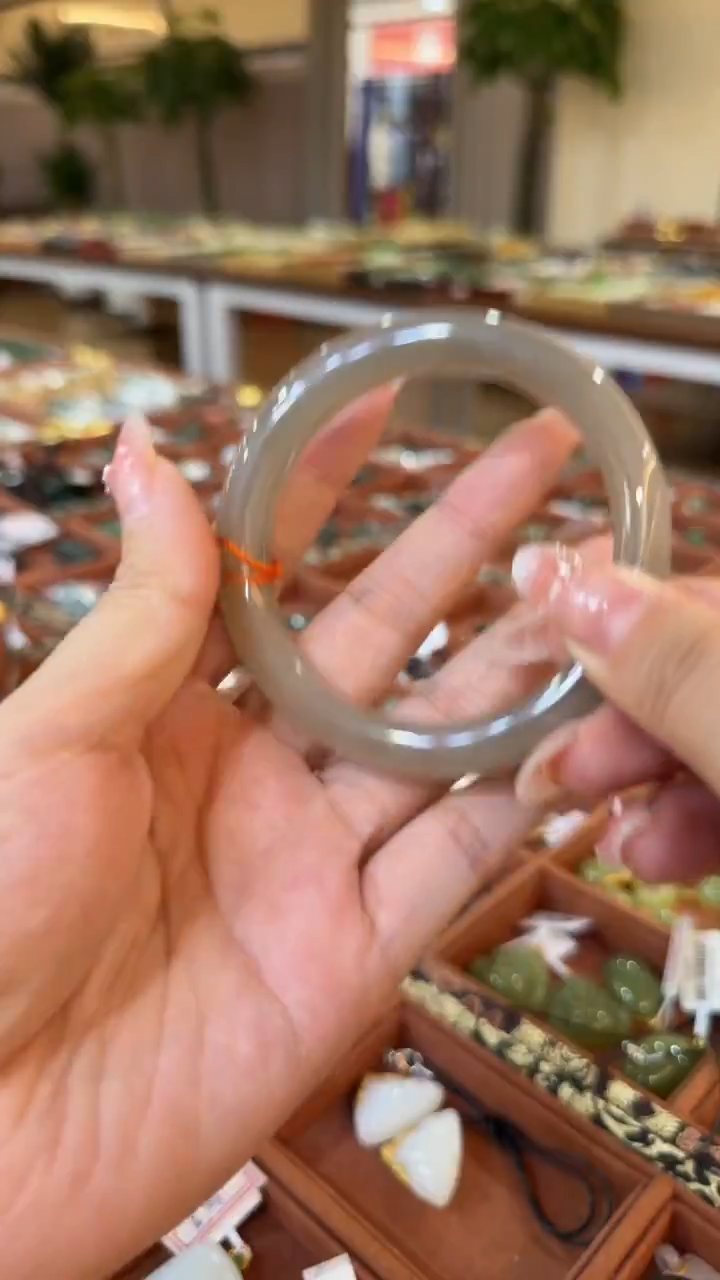 颈饰未镶嵌和田玉手镯60