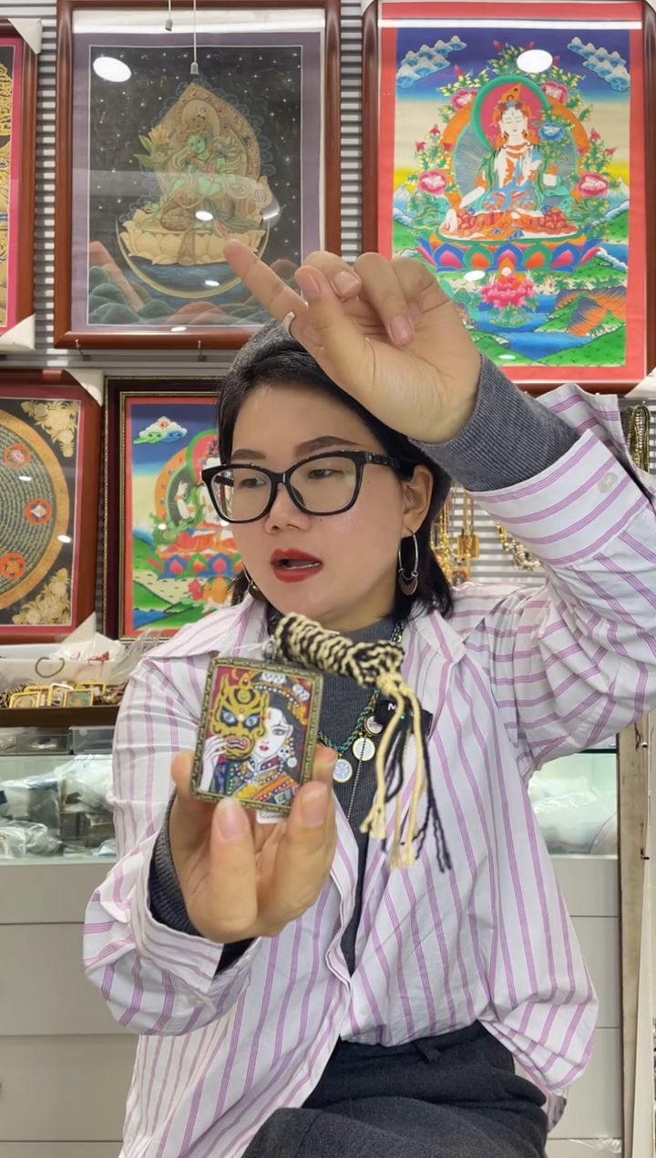 吊坠老****哭扎基  纯手绘唐卡（非质量问题 不退不换）