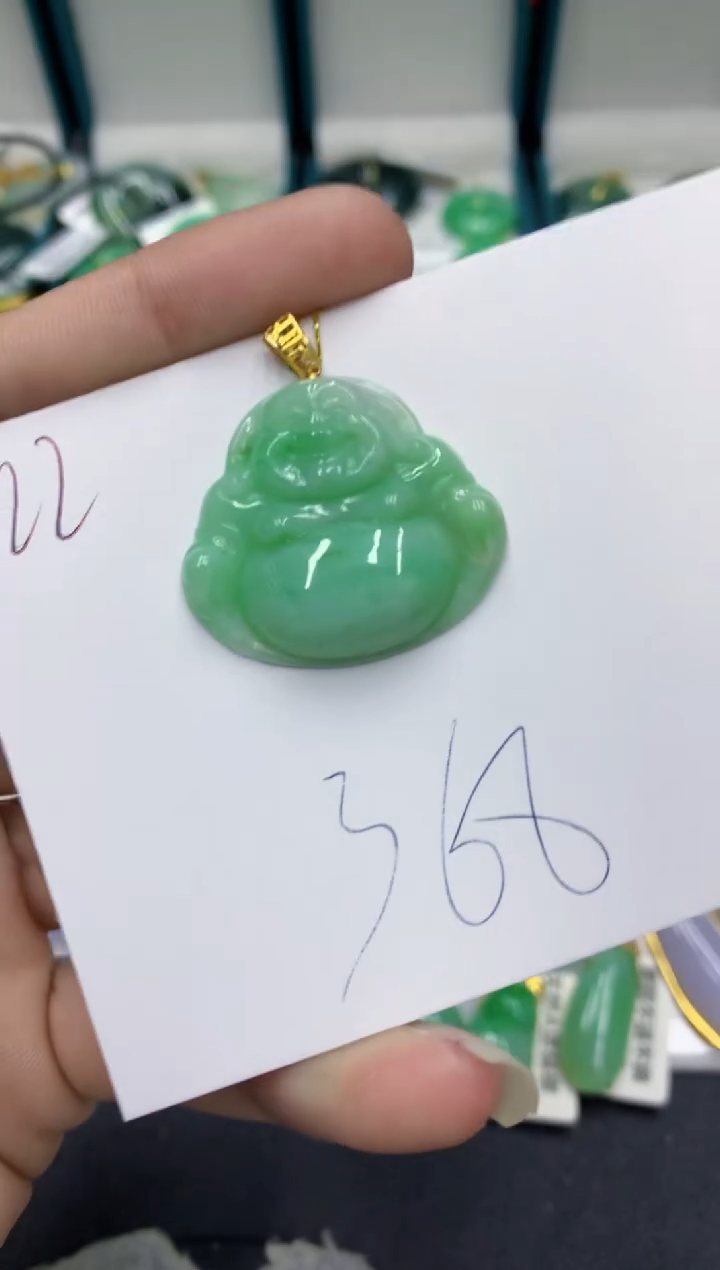 【闪购商品】翡翠颈饰18K金镶嵌翡翠