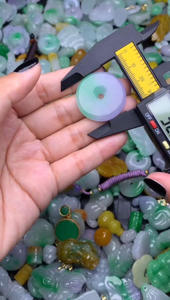 翡翠未镶嵌颈饰天然缅甸翡翠吊坠