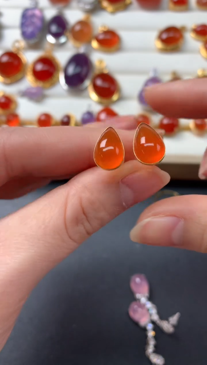 【闪购商品】南红玛瑙耳饰18K金镶嵌Z768|1380
