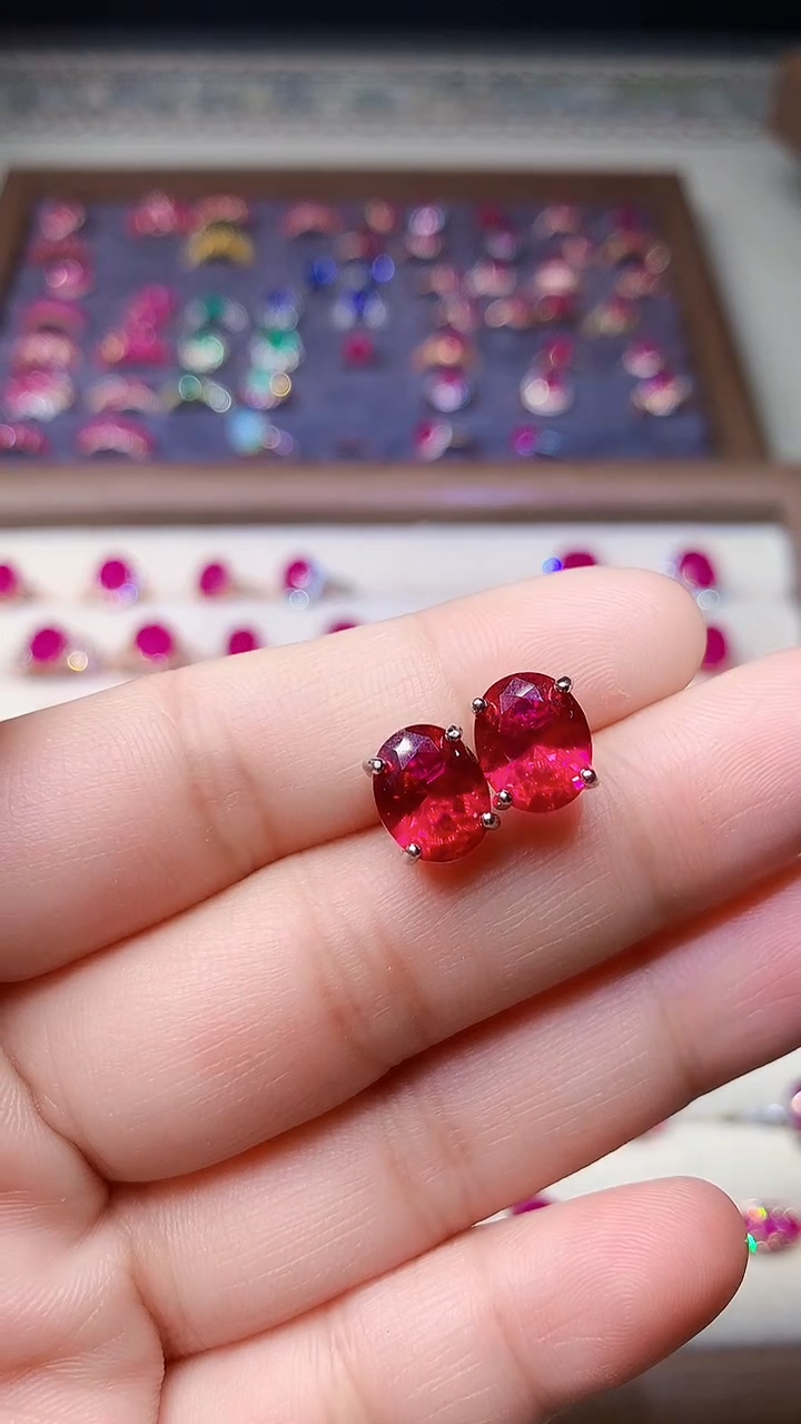 【闪购商品】红宝石耳饰银S925镶嵌00000