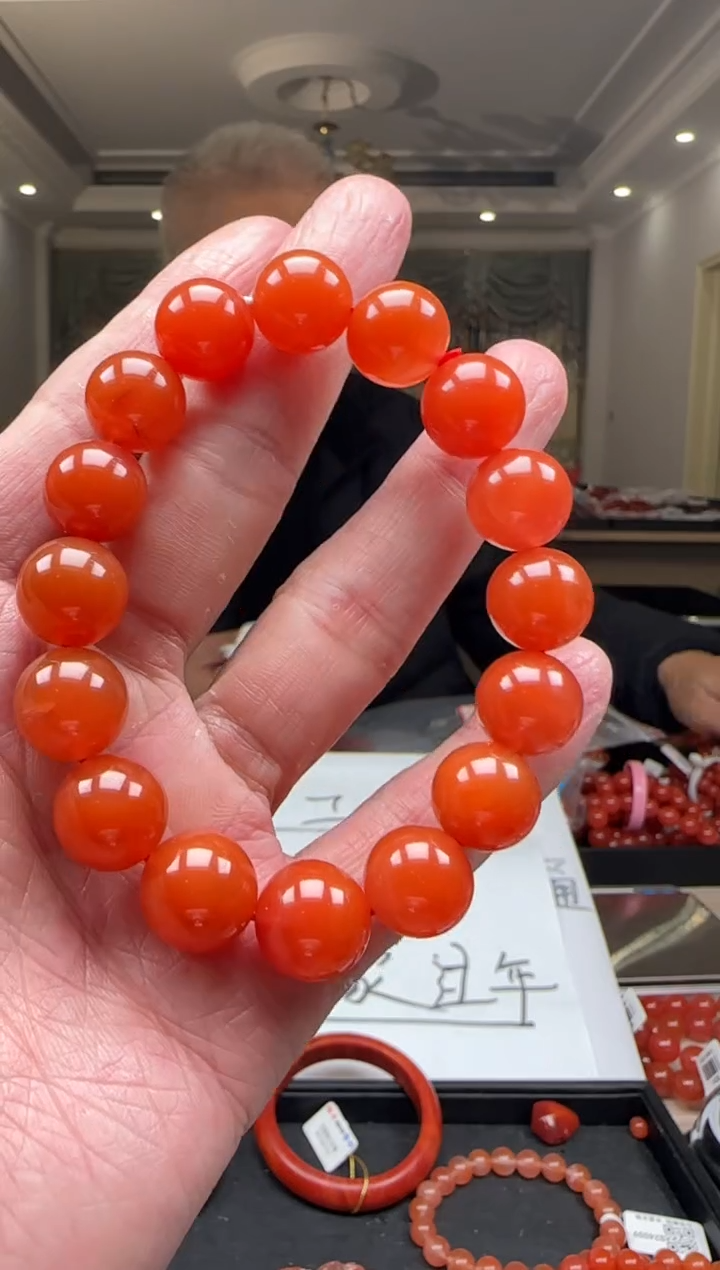 【闪购商品】南红玛瑙13mm保山手串圆珠未镶嵌多样性发一件