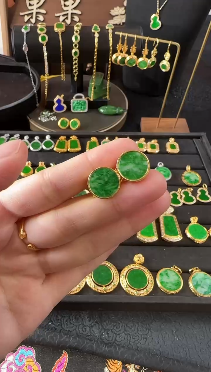 【闪购商品】翡翠耳饰银S925镶嵌耳饰