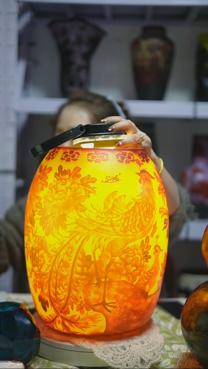 琉璃绝美孤品老货花瓶