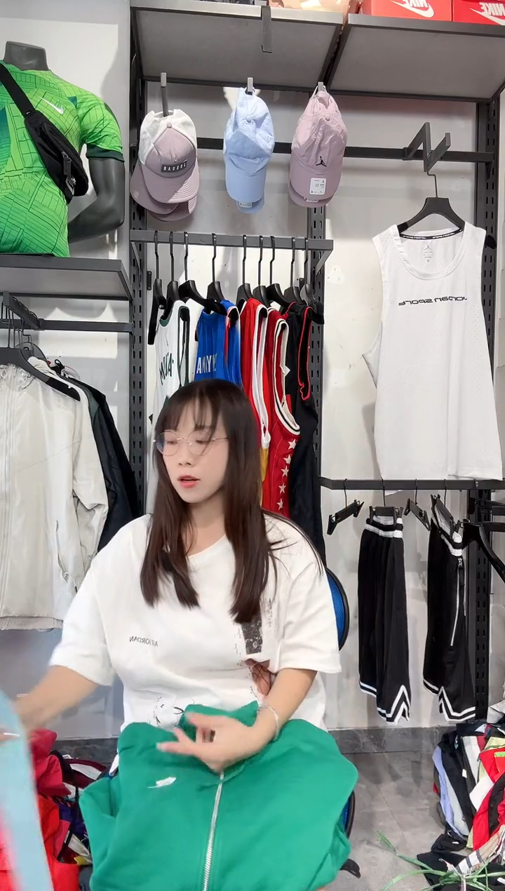 1281编码 瑕疵款以直播间过款为准 尺码