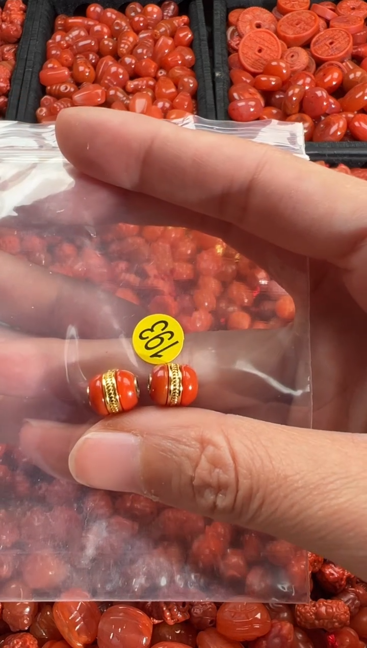 【闪购商品】南红玛瑙颈饰未镶嵌1