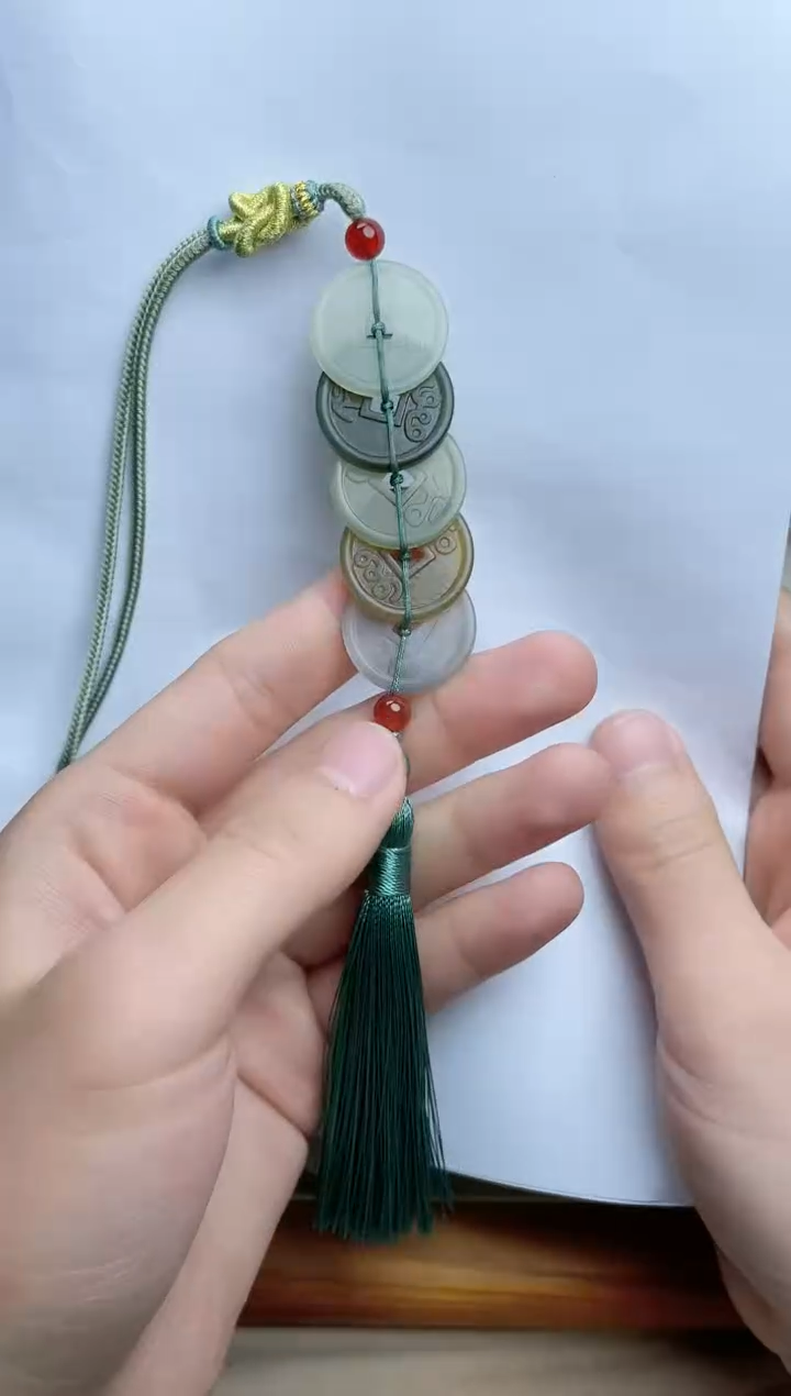 【闪购商品】和田玉挂饰未镶嵌挂链kk