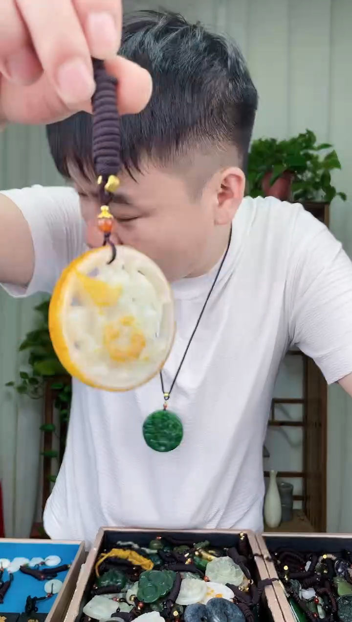 未镶嵌和田玉挂件拍一发一，多样性发货！