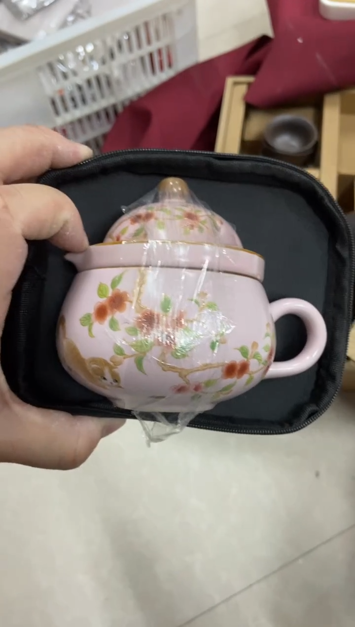 杯子瓷无运费险不带礼盒略有瑕疵有点脏介意勿拍