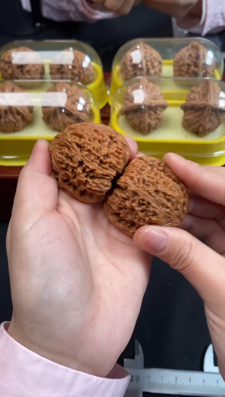 把件文玩核桃南疆石41尺A164