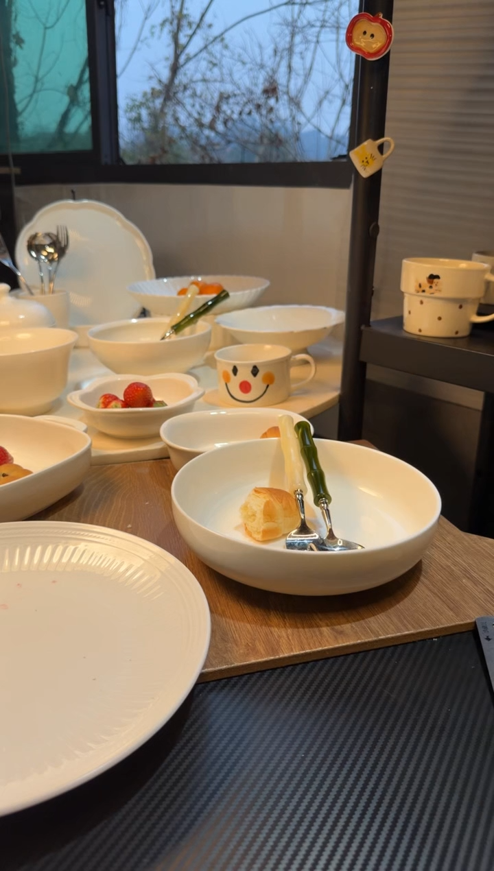 陶瓷8英寸大钵子不含勺叉