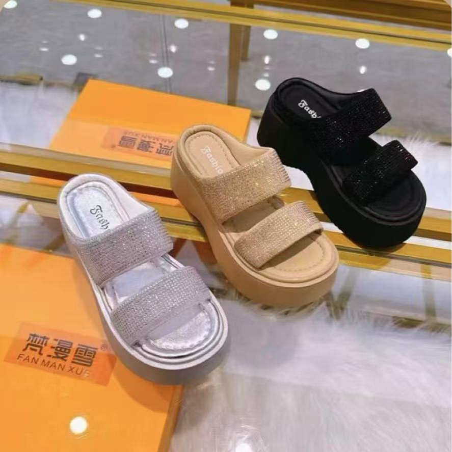 【WJ】水钻满钻凉拖鞋女外穿2025年新款夏季时尚厚底增高一字拖20