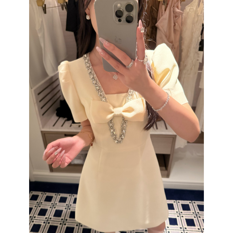 徐开开 奶油白/赫本黑 连衣裙公主高腰短裙甜美短袖默认款式修身