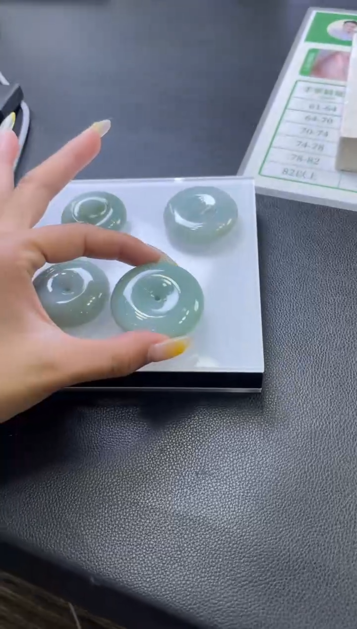【闪购商品】翡翠吊坠(不含链)未镶嵌W001-PQGJ757-1多样性发一