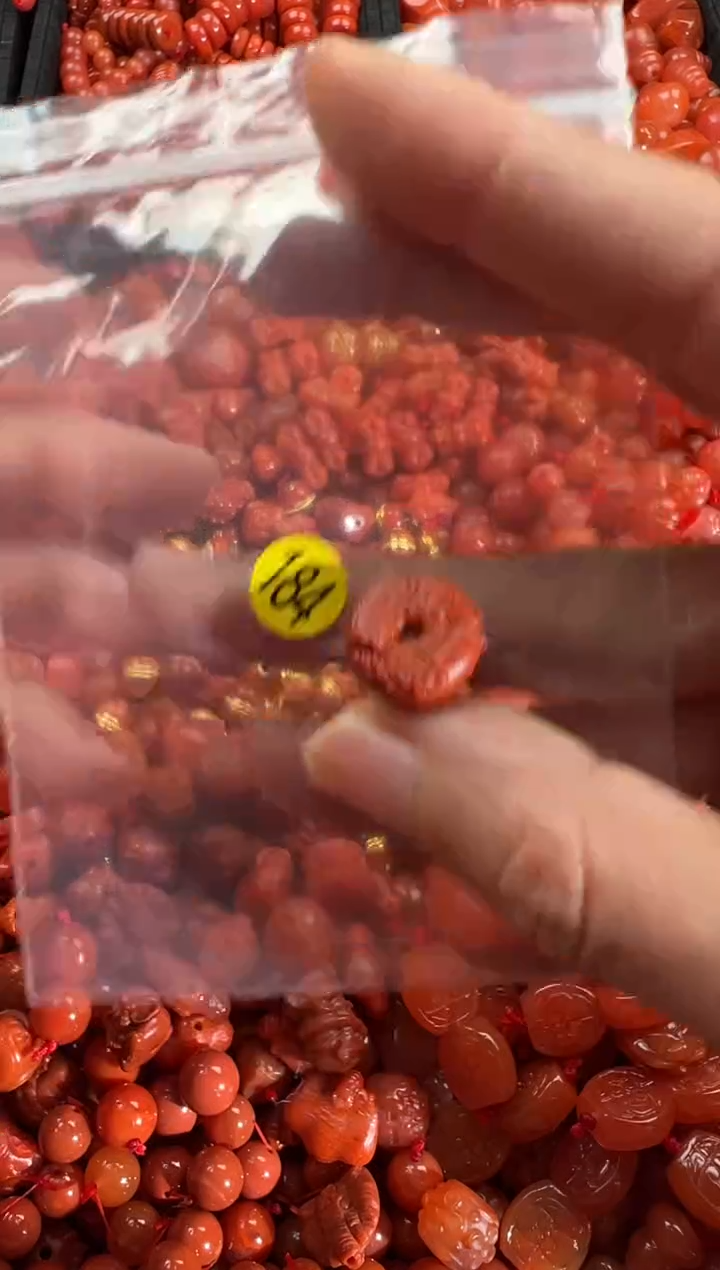 【闪购商品】南红玛瑙颈饰未镶嵌1