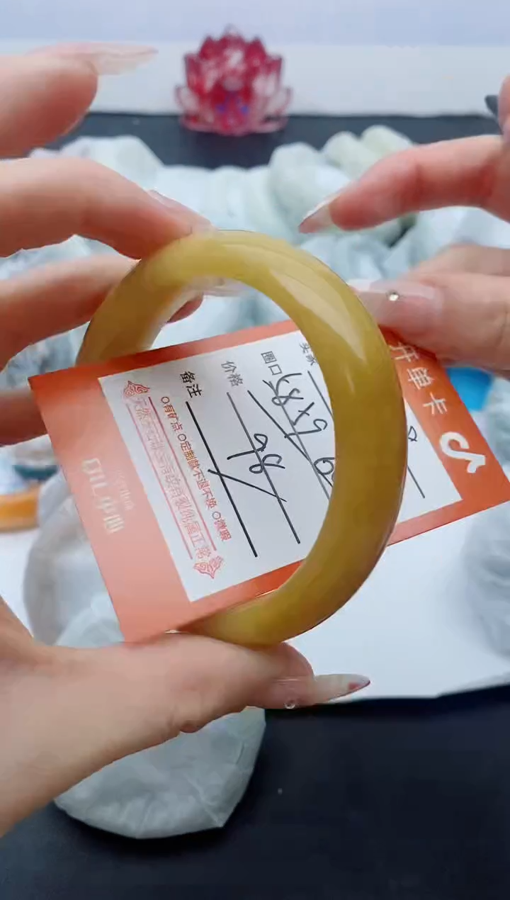 【闪购商品】石英质玉未镶嵌手镯P104-57-58-59