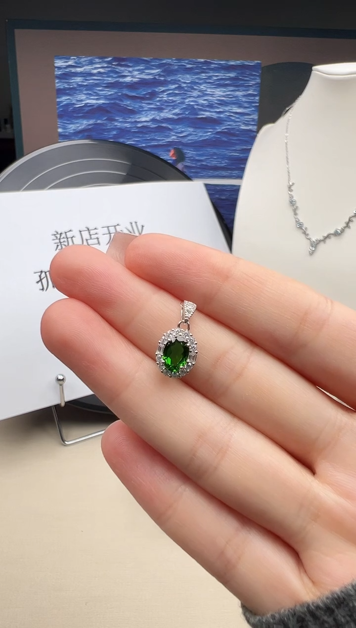 银S925镶嵌透辉石吊坠8