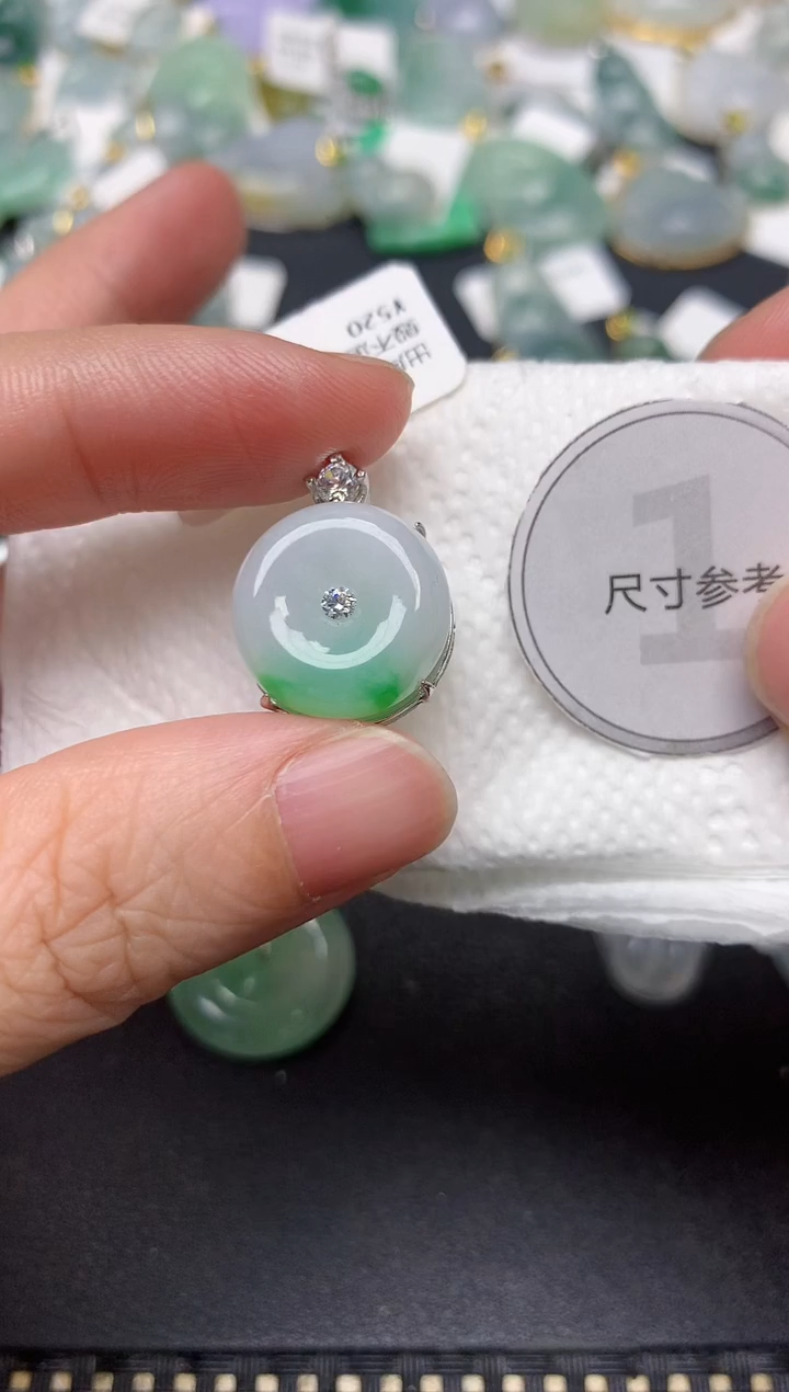 颈饰未镶嵌翡翠天然缅甸A货翡翠