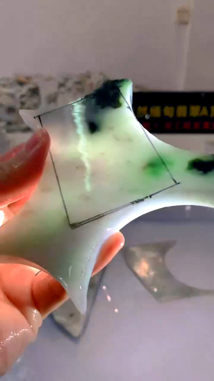 翡翠未镶嵌颈饰缅甸A货翡翠188