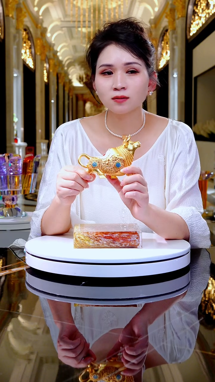 琉璃摆件WG0431艺术牛摆件+ YB02332底座