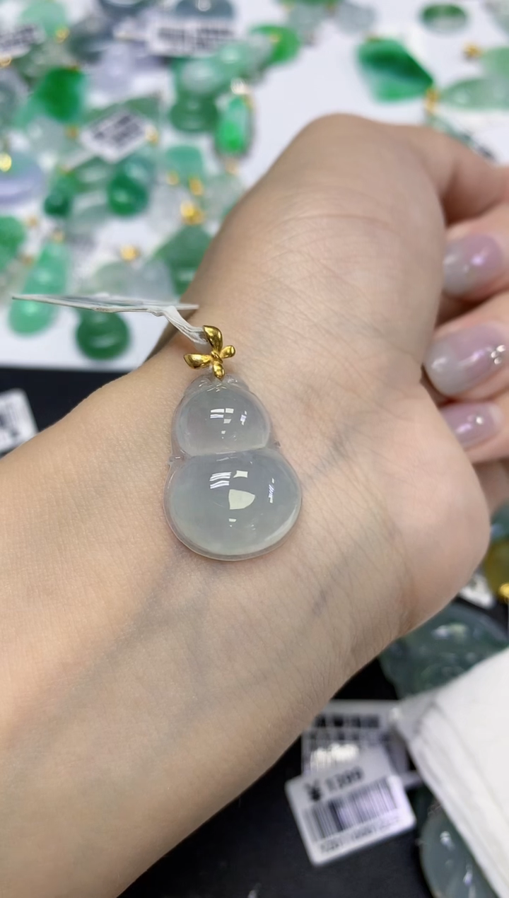 颈饰18K金镶嵌翡翠天然缅甸翡翠A货百元以上9元证书费自理